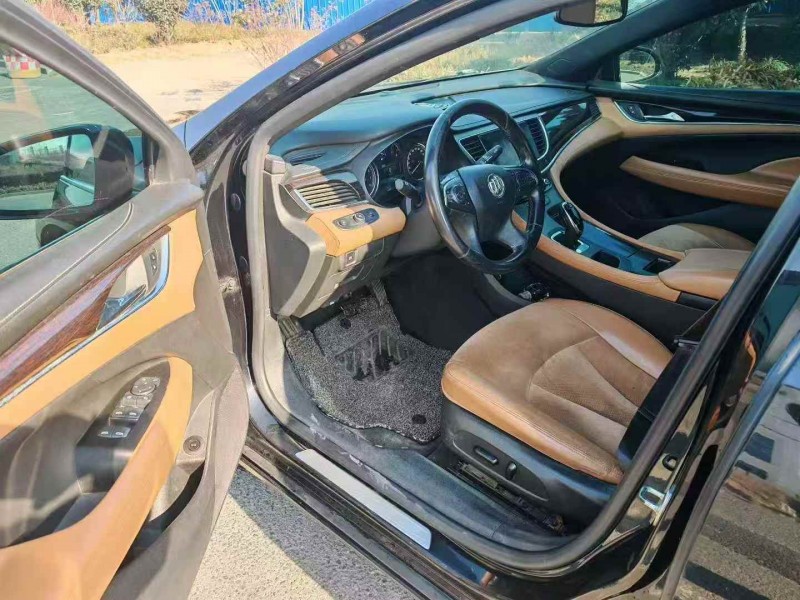 枣庄17年别克君越4