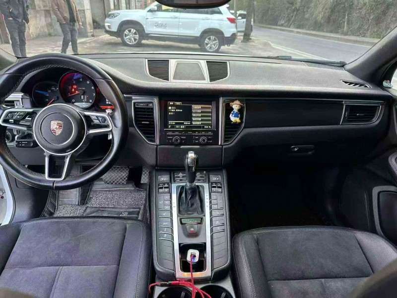 湘潭16年保时捷Macan5