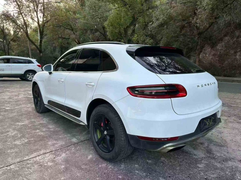 湘潭16年保时捷Macan8