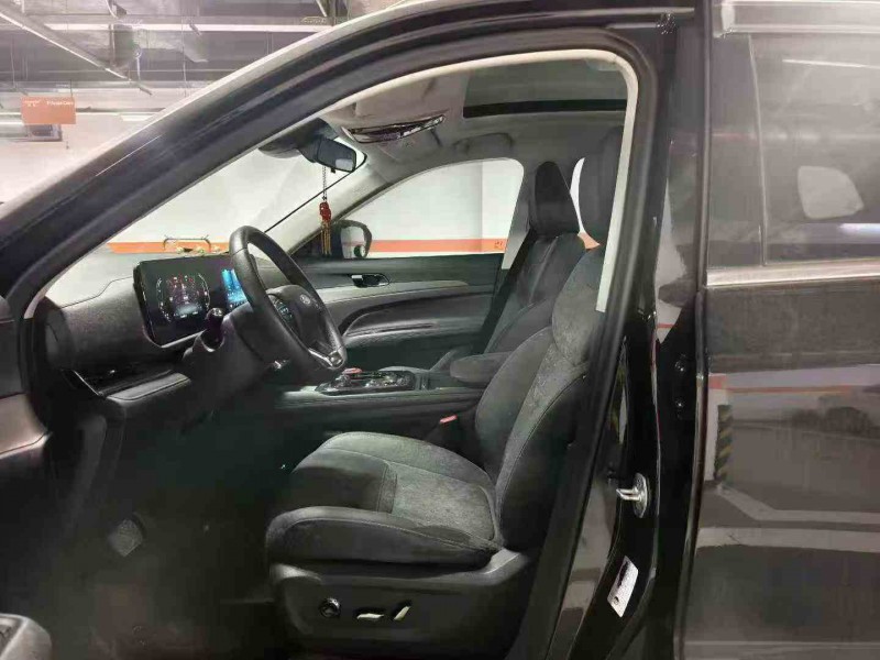 遂宁23年福特领裕6