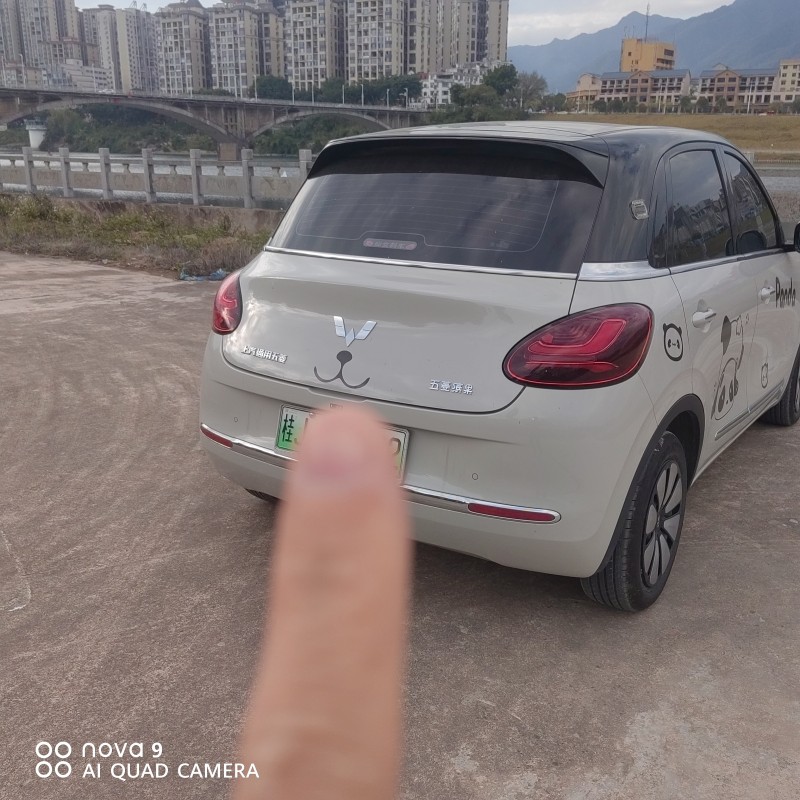 贺州25年五菱汽车缤果3