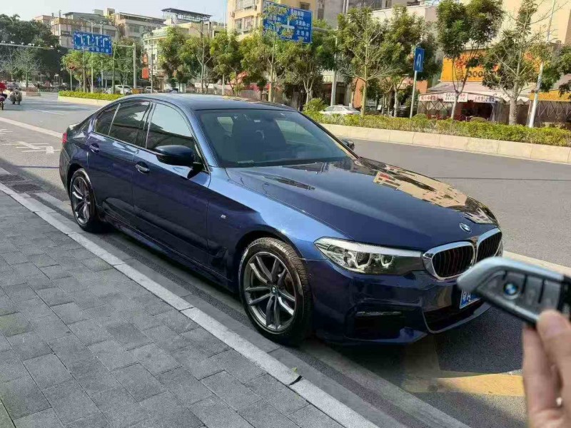 佛山18年宝马5系3