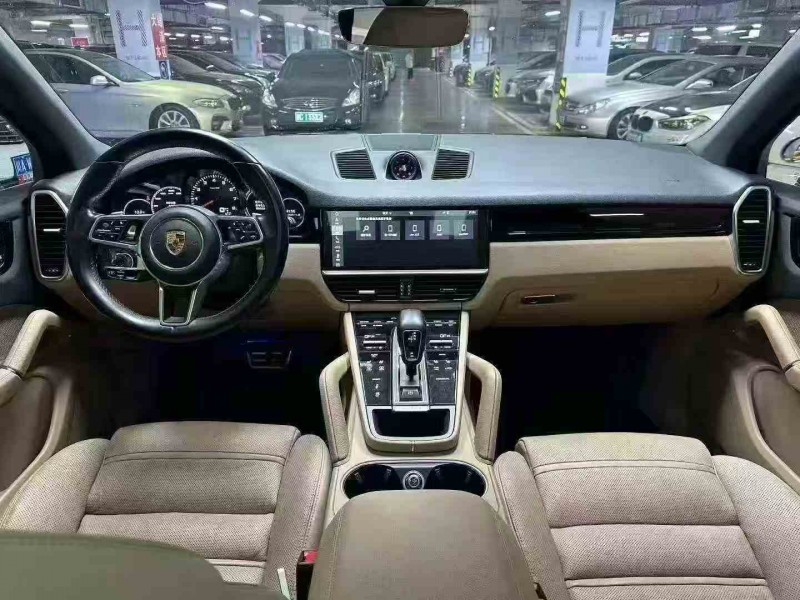 遂宁18年保时捷卡宴5