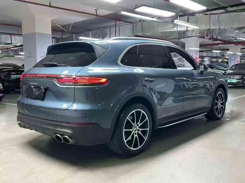 遂宁18年保时捷卡宴7