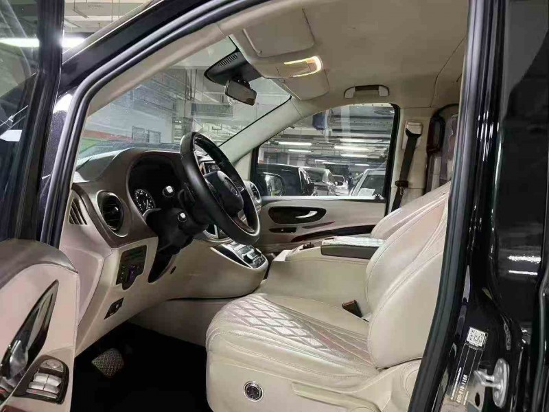 遂宁20年奔驰威霆4