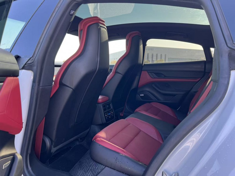 盐城22年保时捷Taycan5