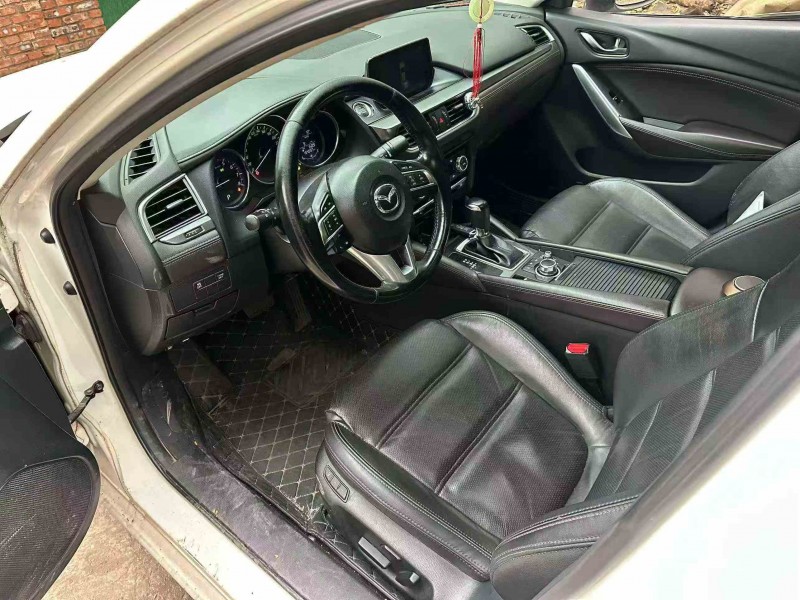 重庆17年马自达阿特兹4