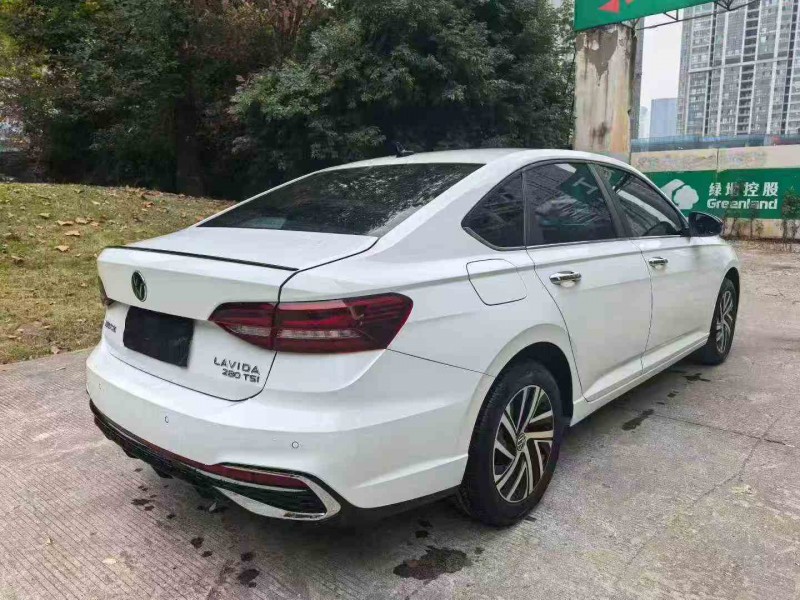 德阳22年大众朗逸9