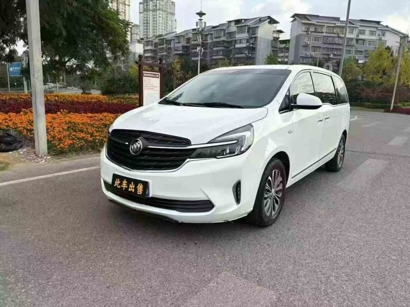 重庆21年别克GL83