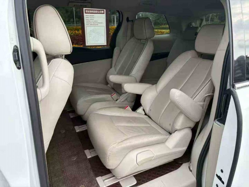 重庆21年别克GL86