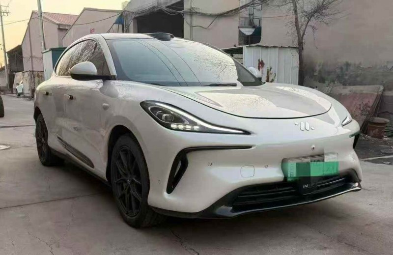 青岛24年智己LS62