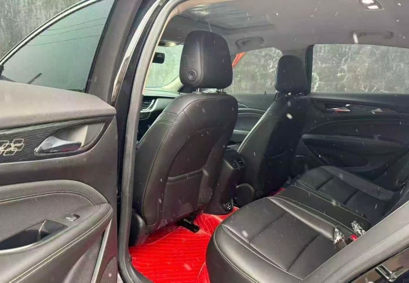 青岛24年别克君威5