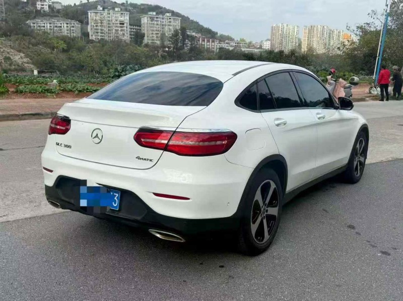 莆田18年奔驰GLC7