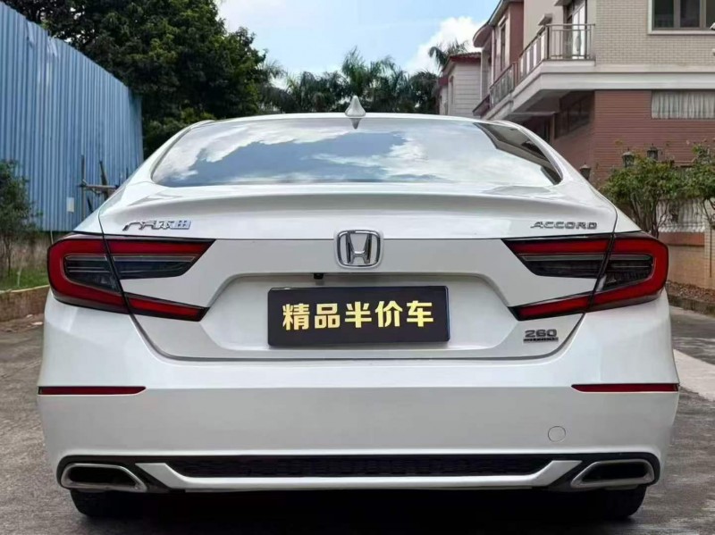 东莞22年本田雅阁6