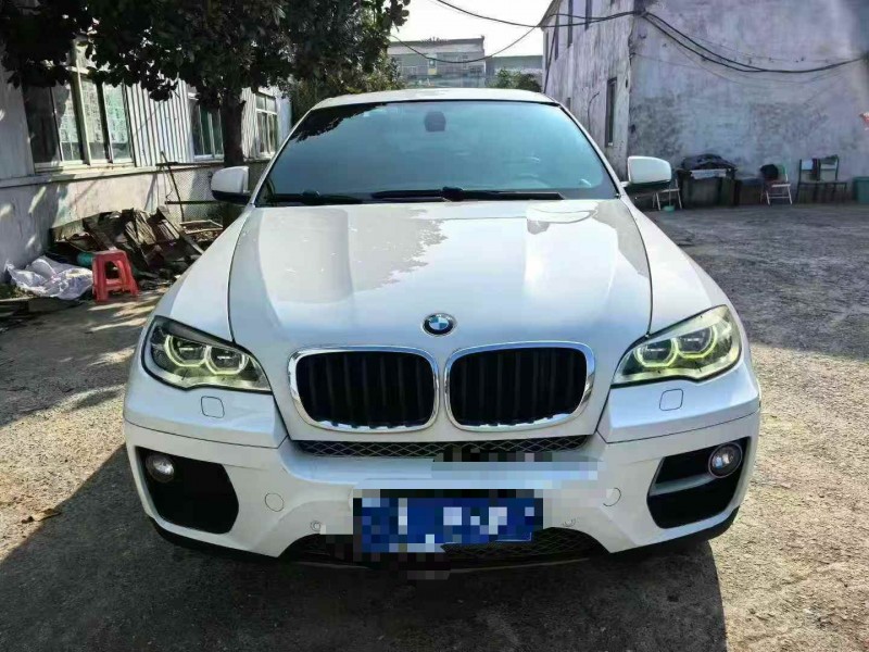 南通12年宝马X61