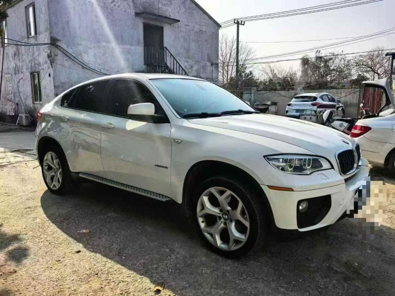 南通12年宝马X63