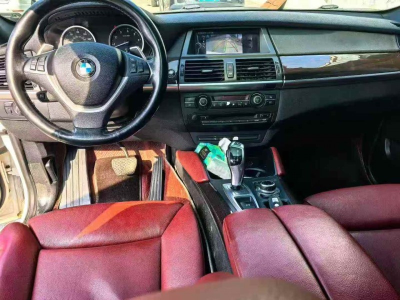 南通12年宝马X66