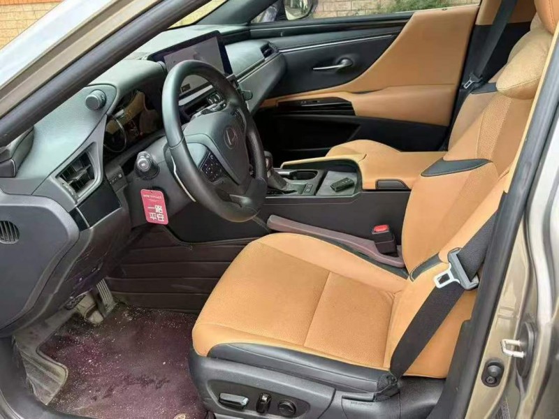 东莞23年雷克萨斯ES6