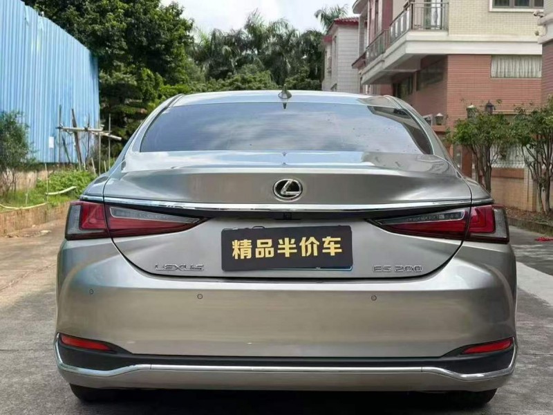 东莞23年雷克萨斯ES8