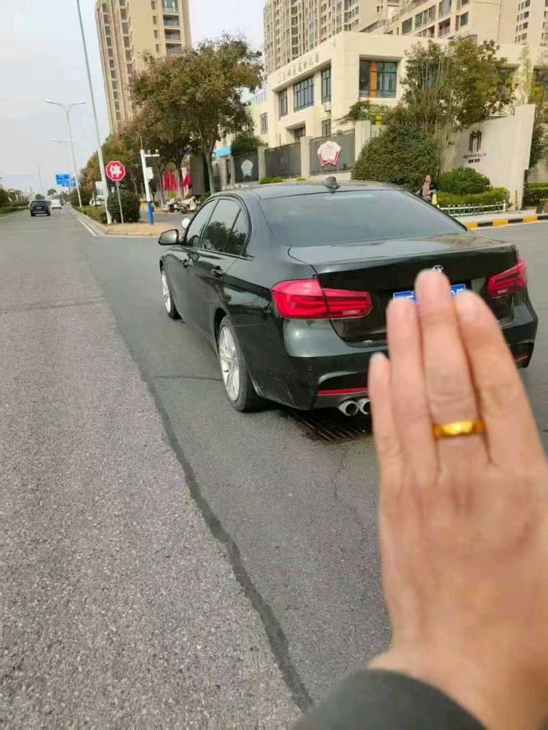 徐州19年宝马3系7