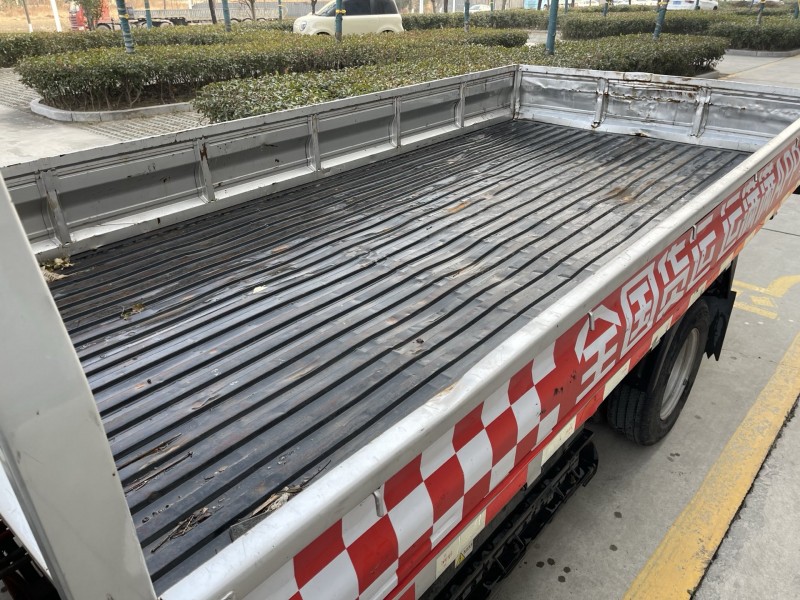 济宁24年东风凯普特5