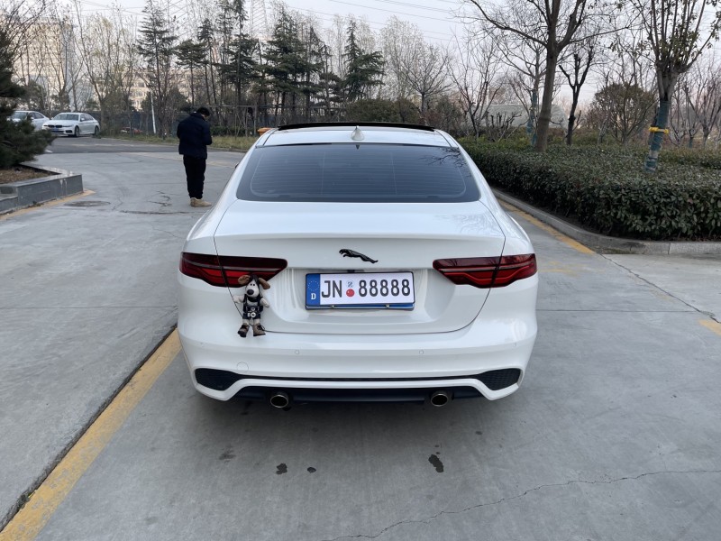 济宁23年捷豹XEL9