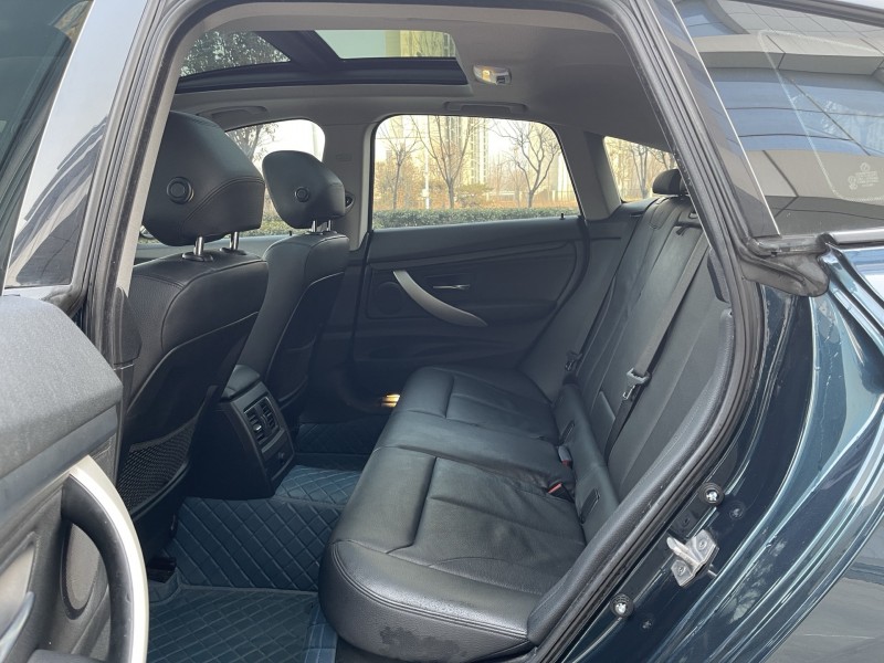 济宁15年宝马3系6