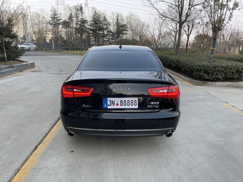 济宁15年奥迪A6L9