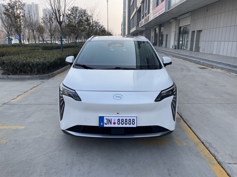 济宁23年传祺埃安Y1