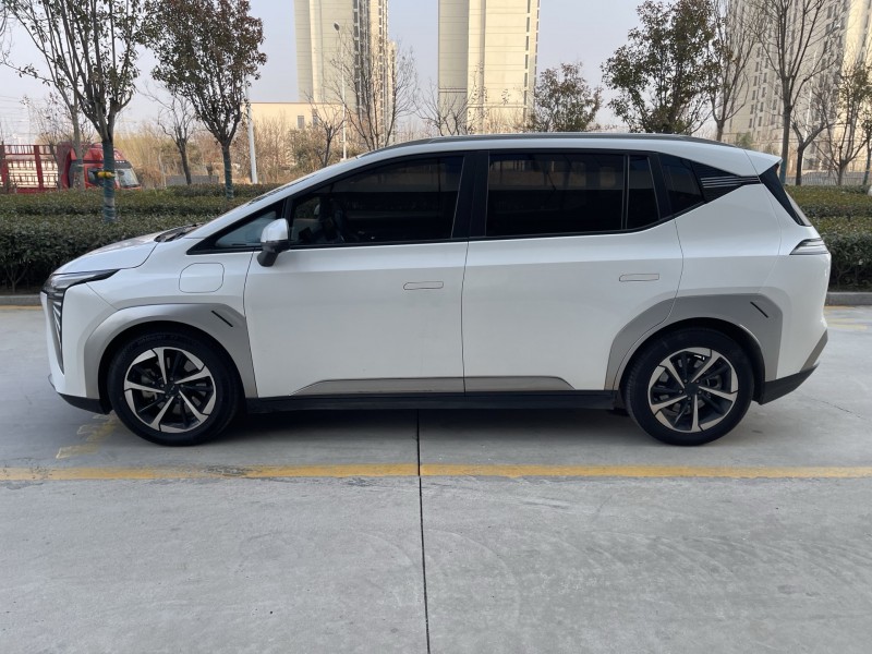 济宁23年传祺埃安Y8