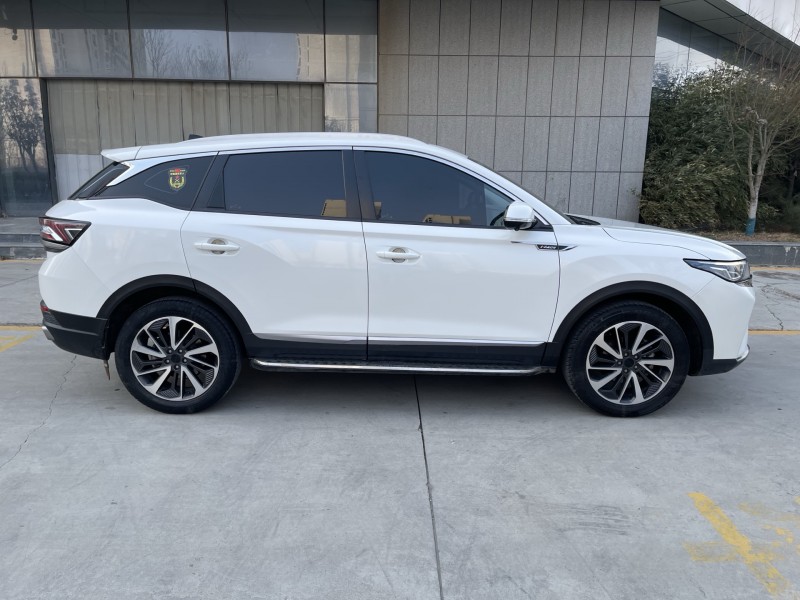 济宁22年东风风神8