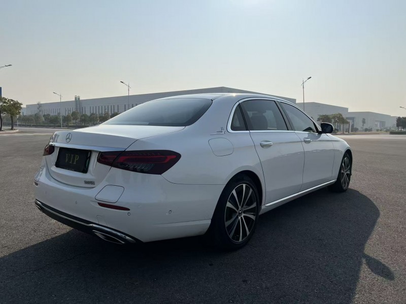 盐城23年奔驰E8