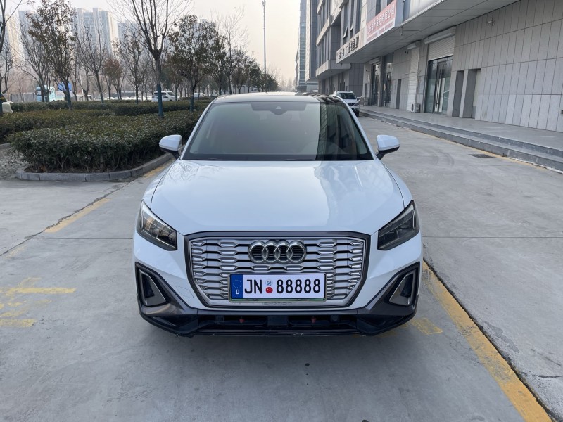 济宁22年奥迪Q21
