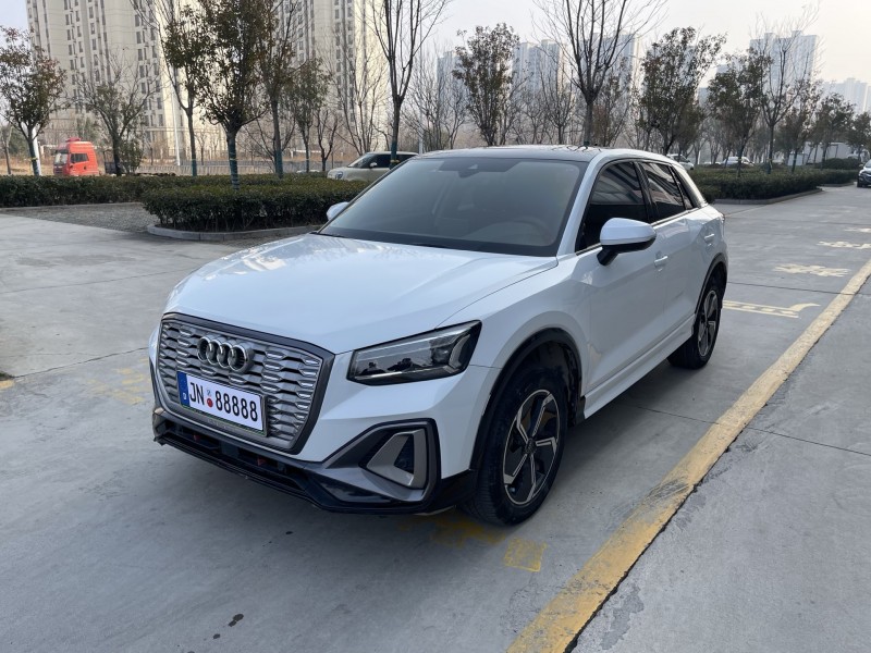 济宁22年奥迪Q22