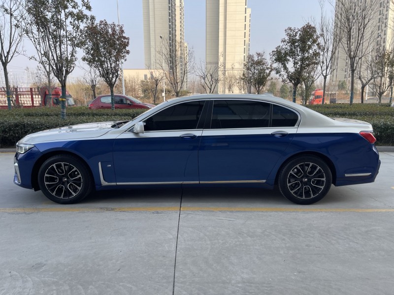 济宁13年宝马7系8