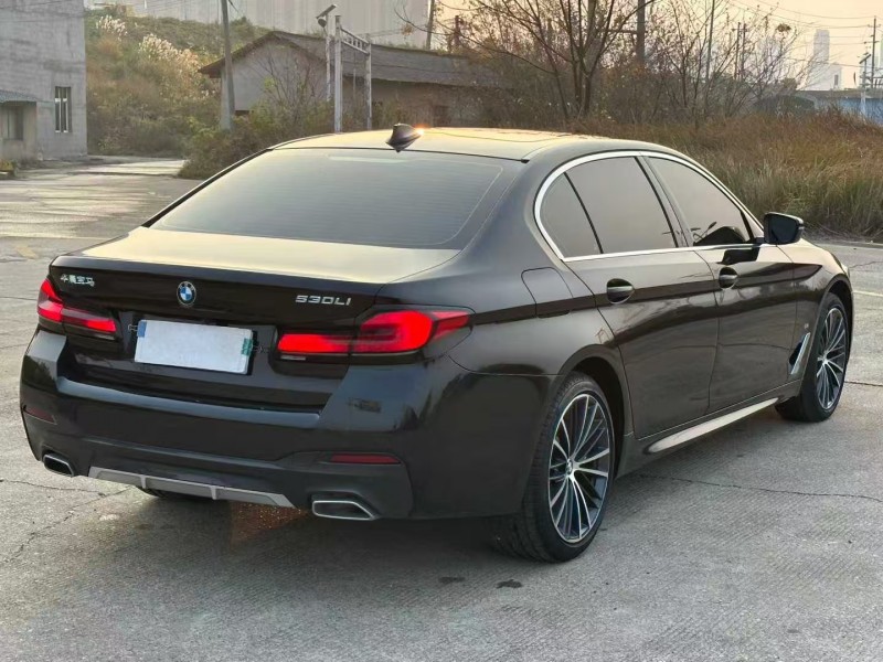 广州24年宝马5系8