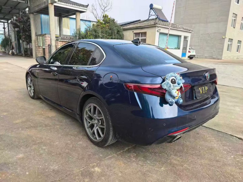 徐州18年阿尔法·罗密欧Giulia5