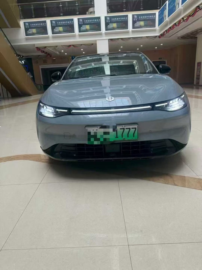 蚌埠24年零跑汽车C011