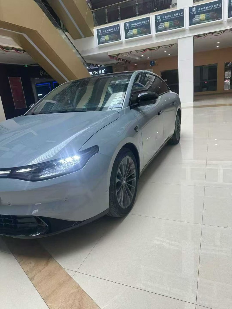 蚌埠24年零跑汽车C012