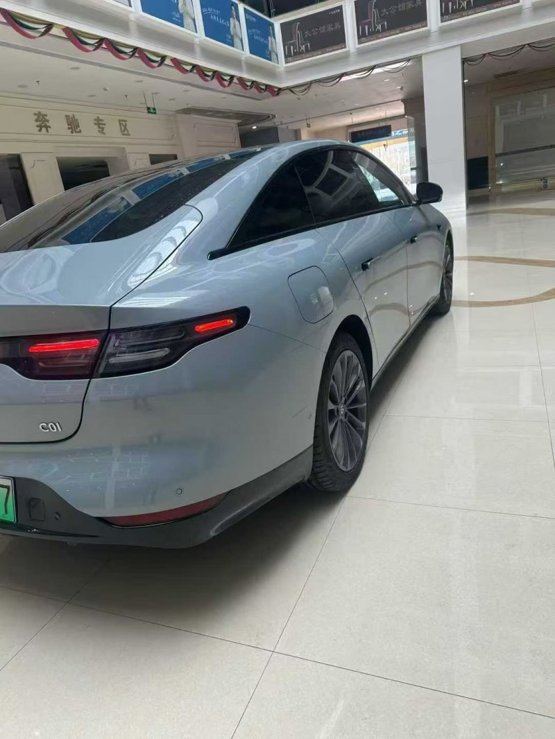 蚌埠24年零跑汽车C016