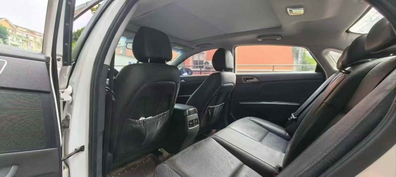 台州18年现代名图7