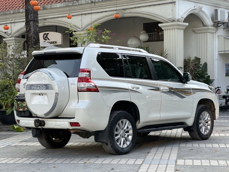 东莞18年丰田普拉多8