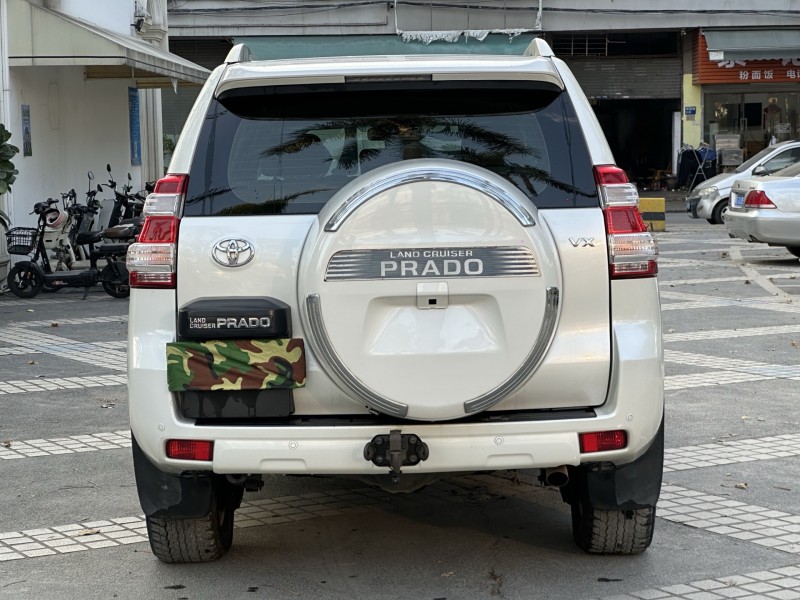 东莞18年丰田普拉多9