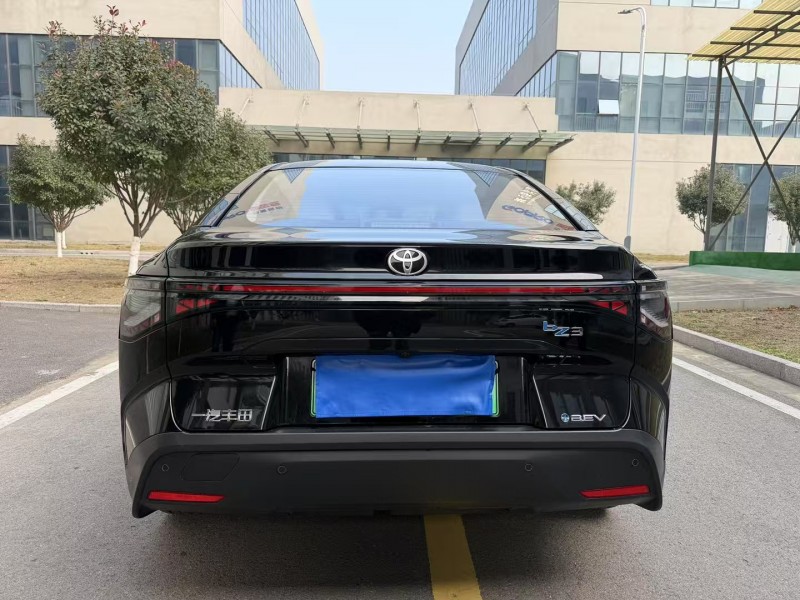 徐州25年丰田BZ3Pro9