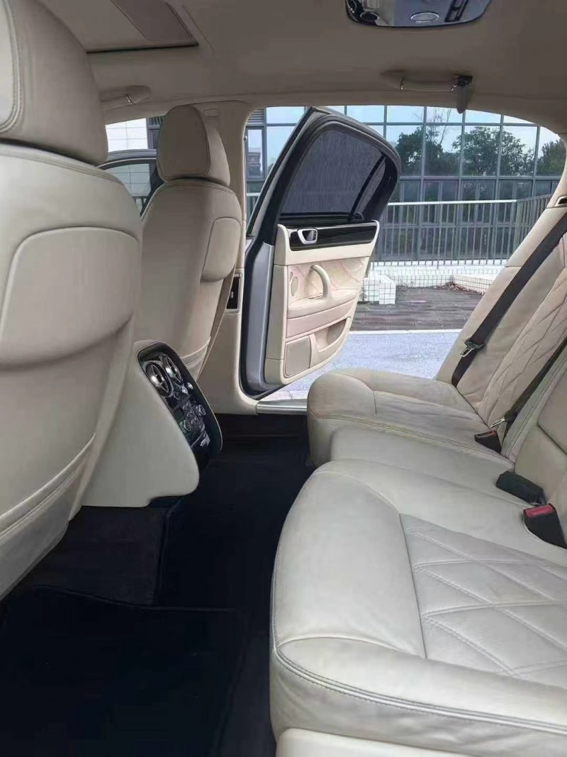 佛山13年宾利飞驰4