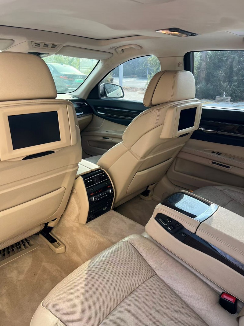 青岛12年宝马7系6