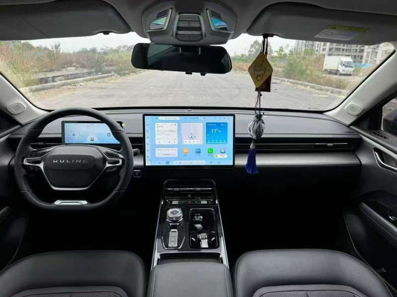 柳州24年五菱汽车星光7