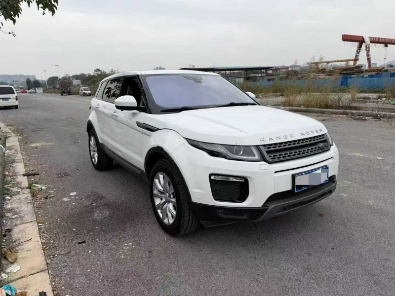 柳州18年路虎极光2