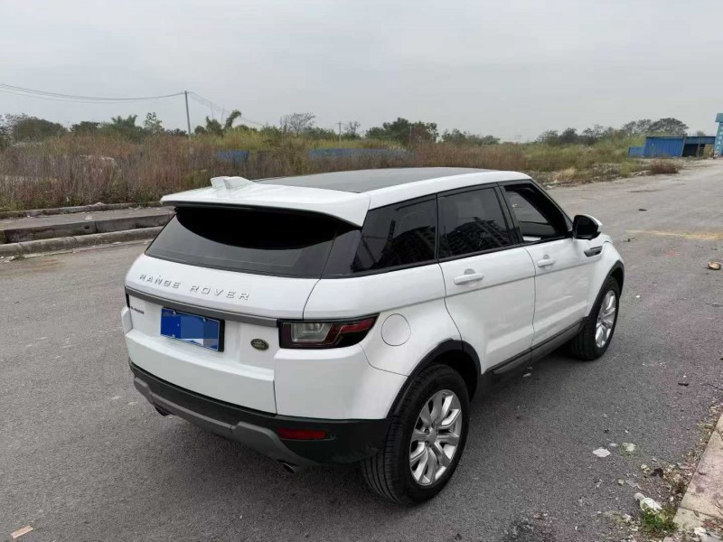 柳州18年路虎极光7