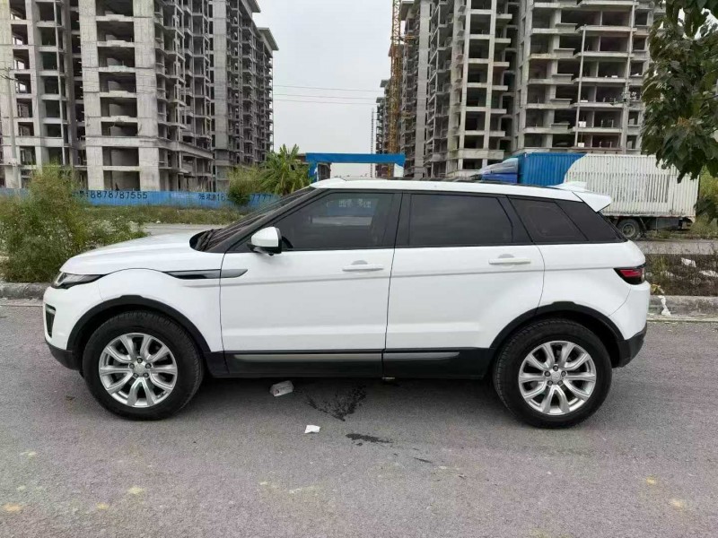 柳州18年路虎极光8